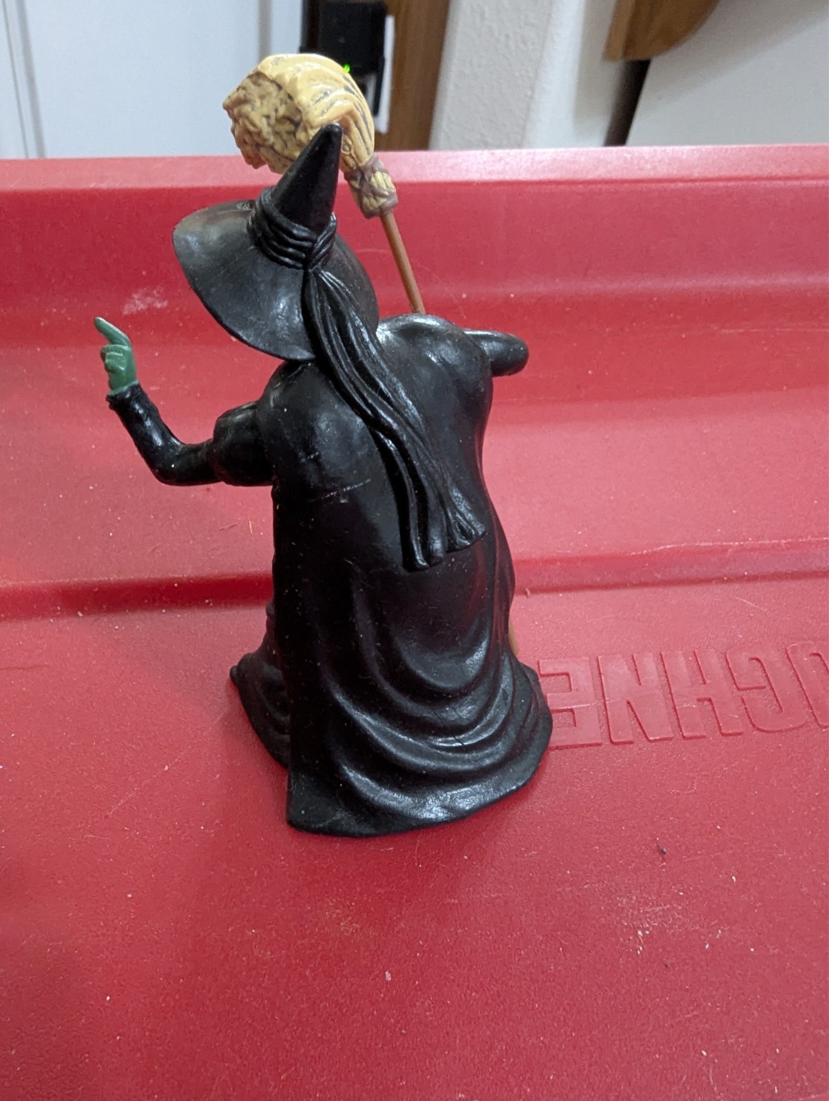 Westland Gifts Emerald City & 6 Character Figures Wizard of Oz from 1939 Film