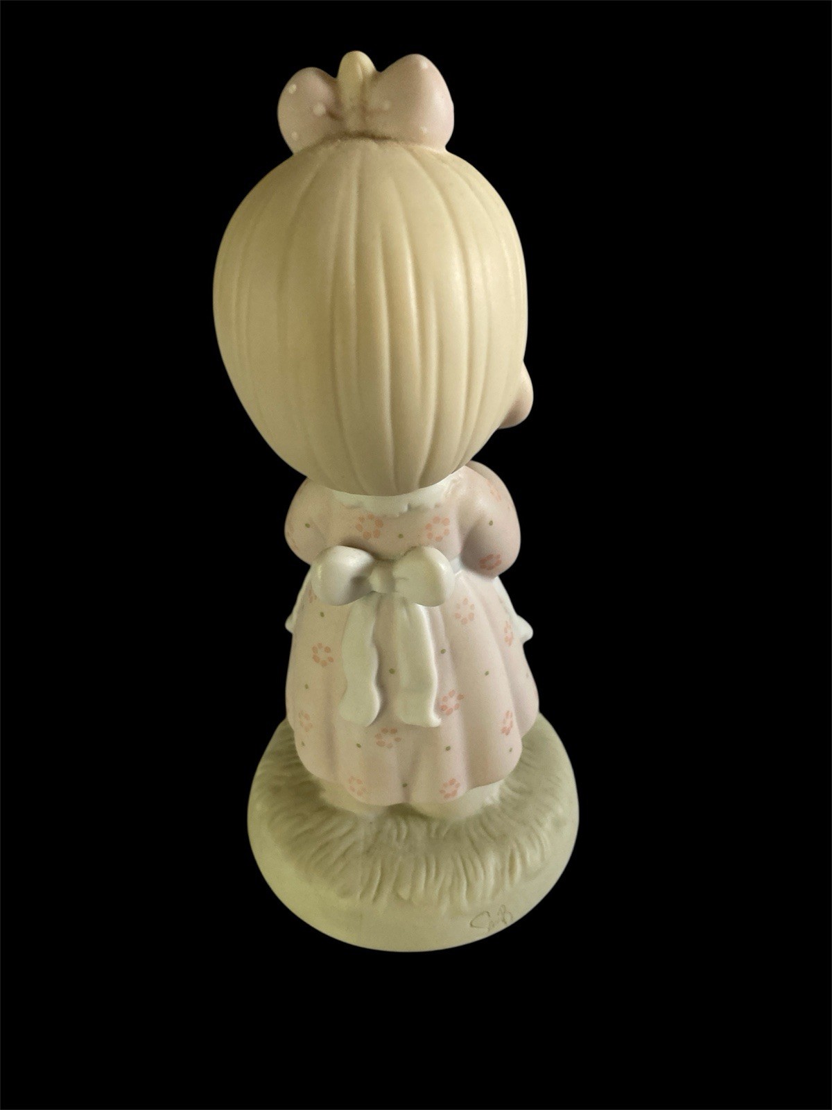 Precious Moments “Mommy I Love You” 1987 Samuel J. Butcher #112143 figurine