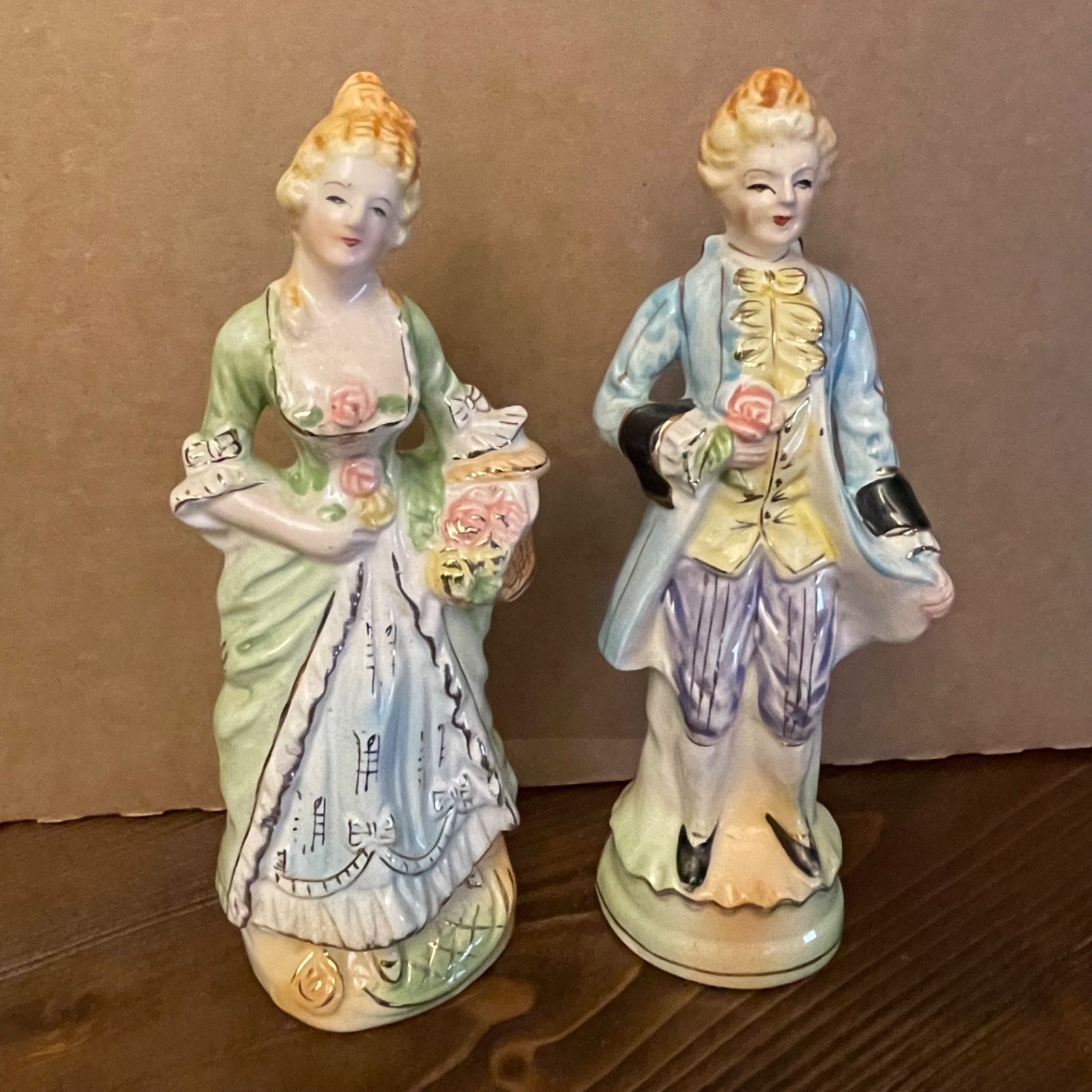 Vintage Ucagco Porcelain Colonial Couple Figurine Set HandPainted Occupied Japan