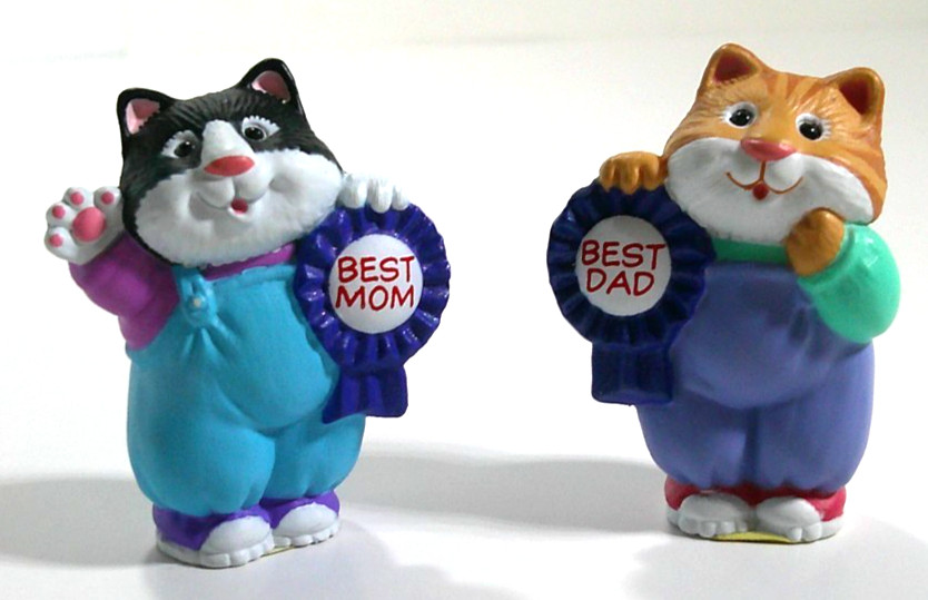 Vintage BEST MOM and BEST DAD Kitty Cat Merry Miniature Hallmark Figures 1991