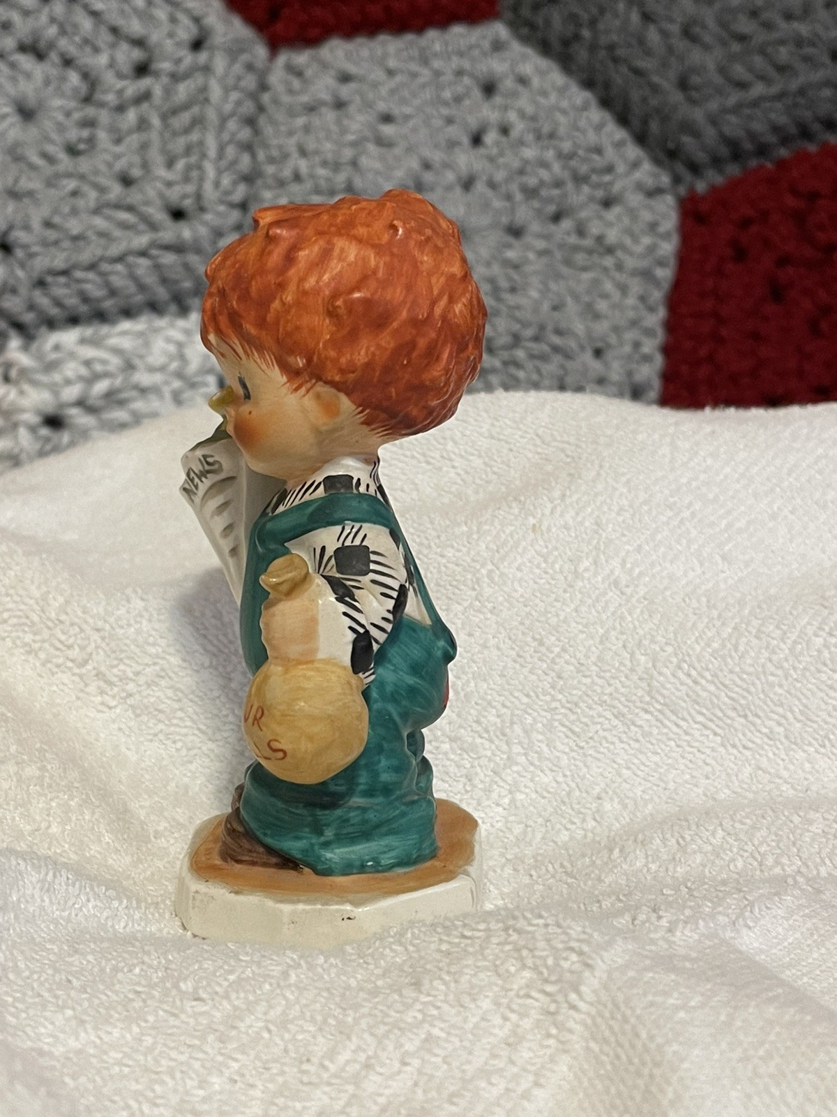 Goebel Redheads “Good News” figurine (BYJ 26)