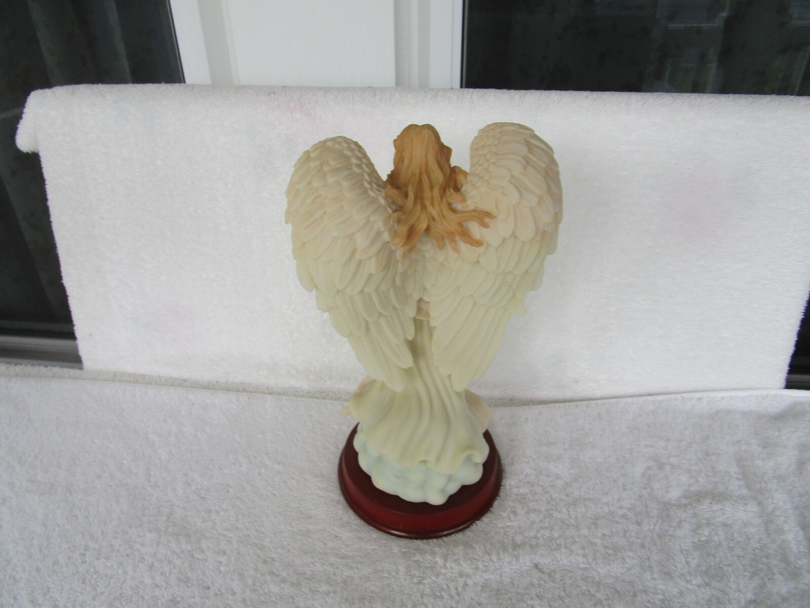 LOVELY~~ [ 9.75″ ] ANGEL PLAYING HARP FIGURINE +WOODEN BASE~~3 POUNDS~~QUALITY!