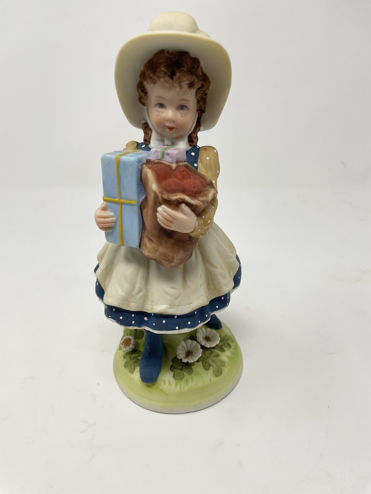 Vtg 1973 Holly Hobbie 8” World Wide Art HHF-1 Ceramic Figurine