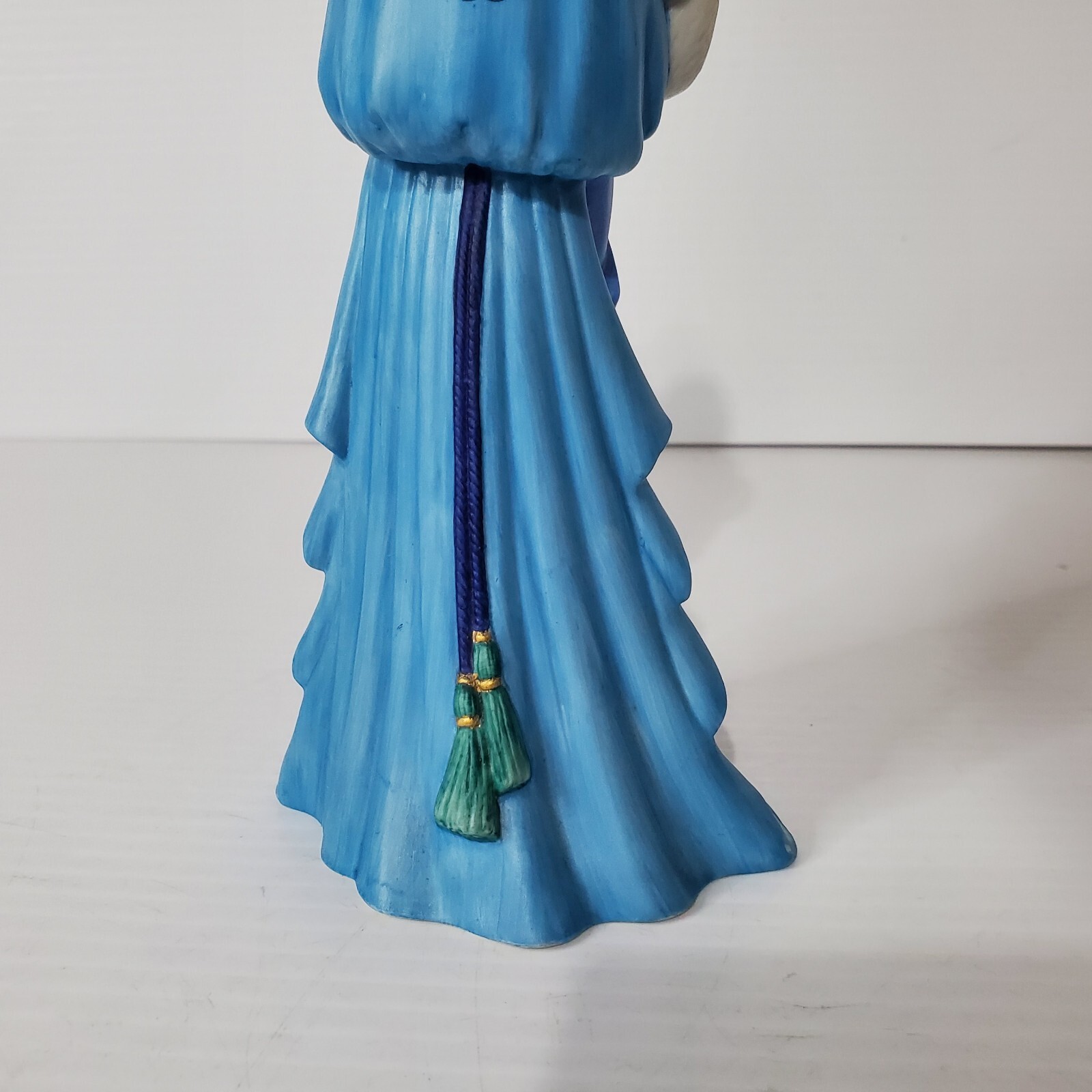 Lenox Porcelain Figurine Lady Rhapsody In Blue American Songbook Collection