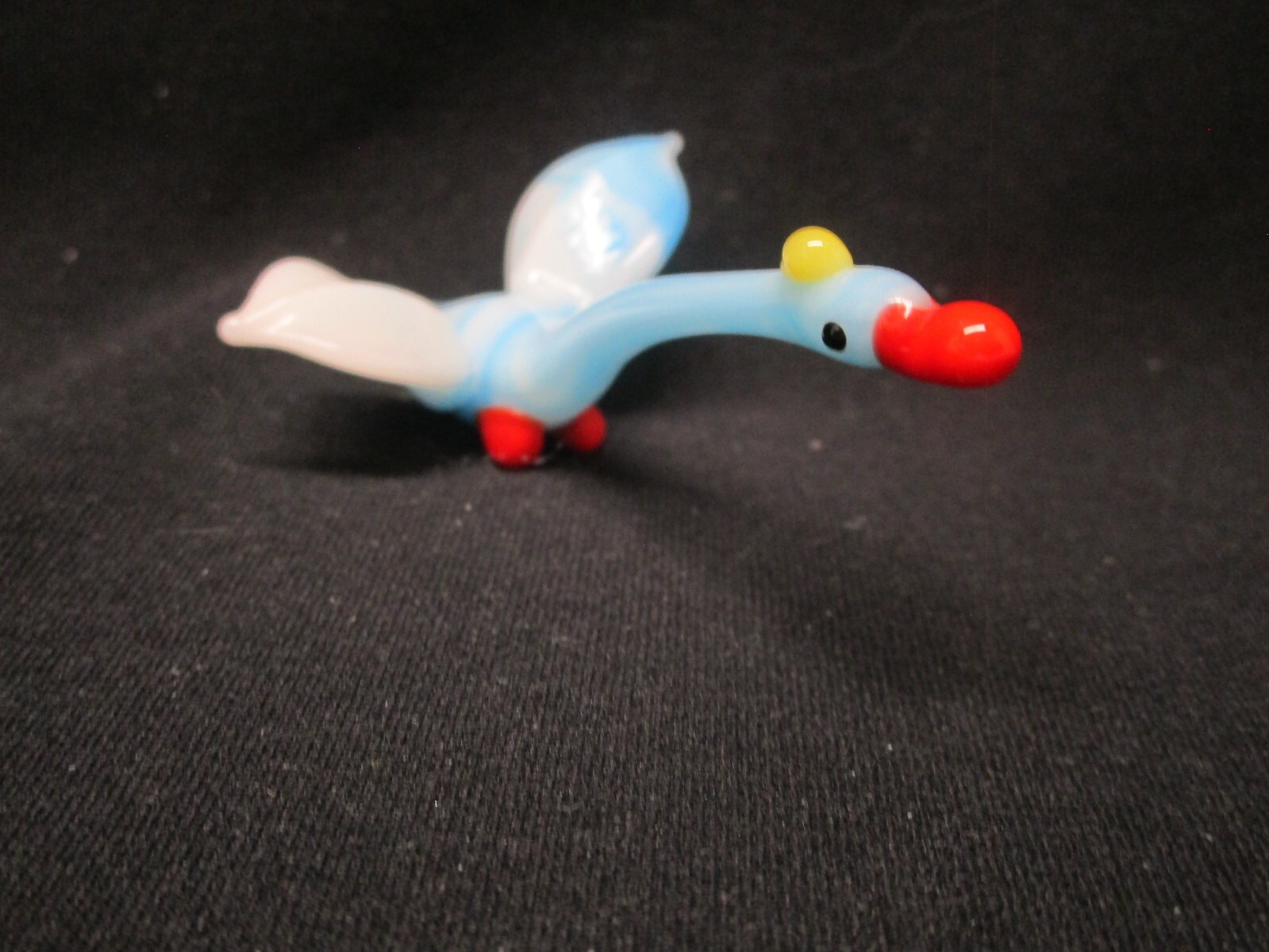 Mini Blown Glass Figurine, Blue, White & Red Swan In Flight, 2 3/4″ Long, Japan
