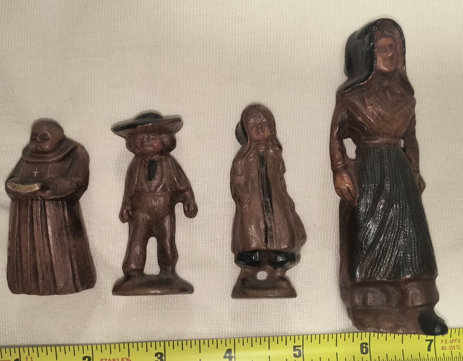 Vintage 1940s Syroco Monk Mother Boy Girl Set of 4 2.5-4.5″