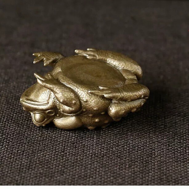 New Bronze Sculpture of Solid Brass Toad Small Ornament Toy