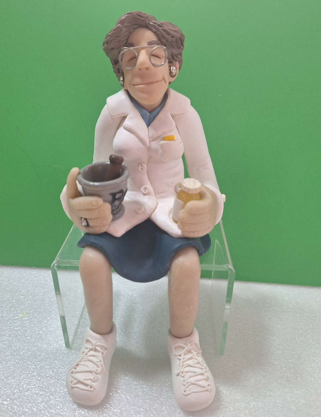 Shelf Sitters PHARMACIST Family of Friends Manning Collection Figurine