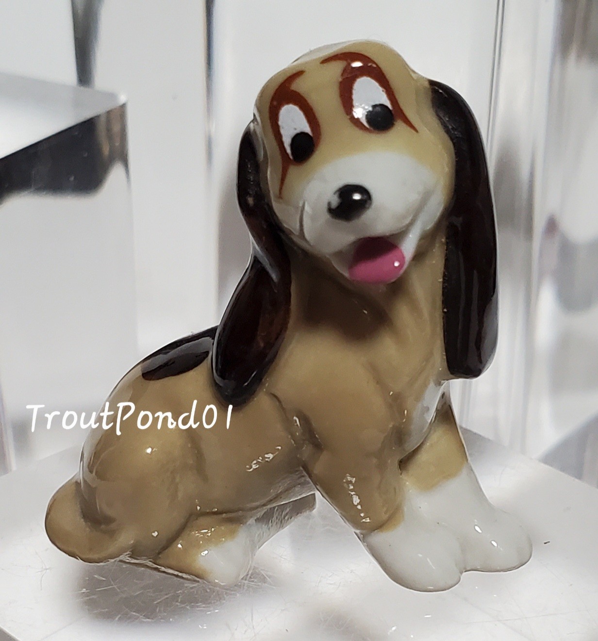 Wade Whimsies Copper Dog Figurine Disney Hat Box Series Fox and the Hound 1981