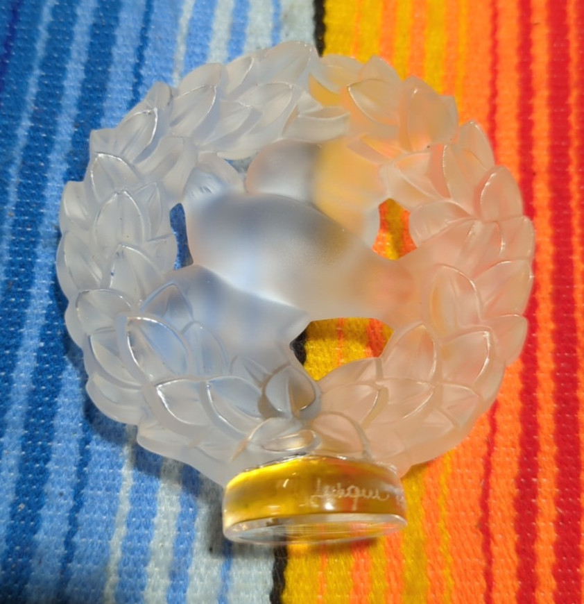 Lalique France Pax Peace Dove in Wreath Frosted Crystal Glass Letter Seal 10615