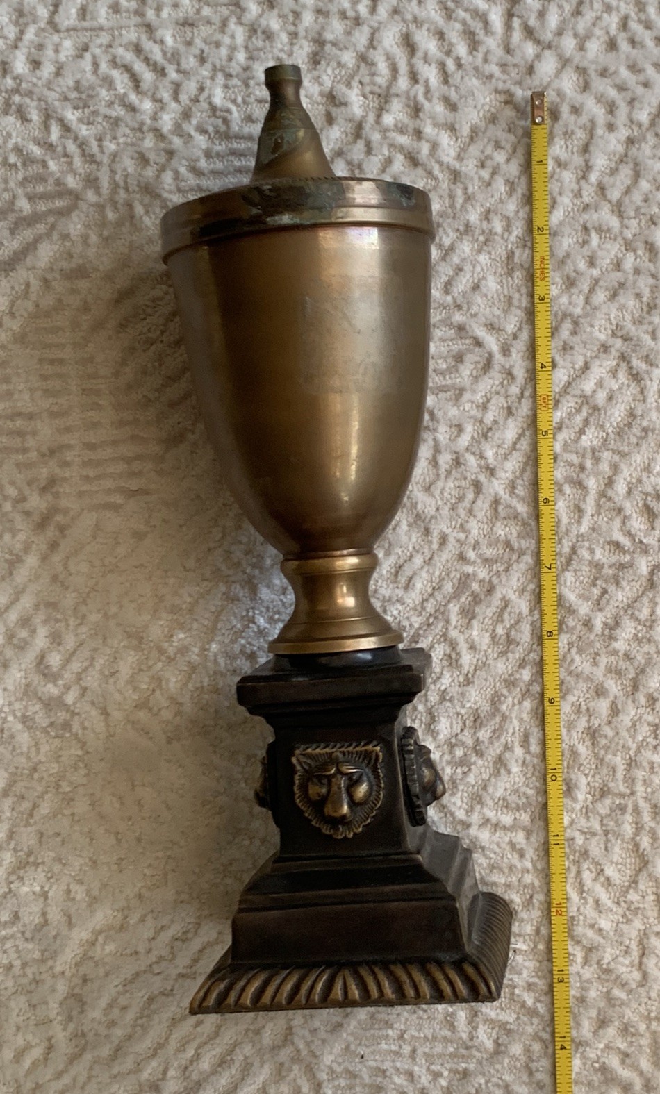 1980’s Vintage Bronze Metal 13.75” Tall Decor Mantel Neoclassical Lion Urn READ