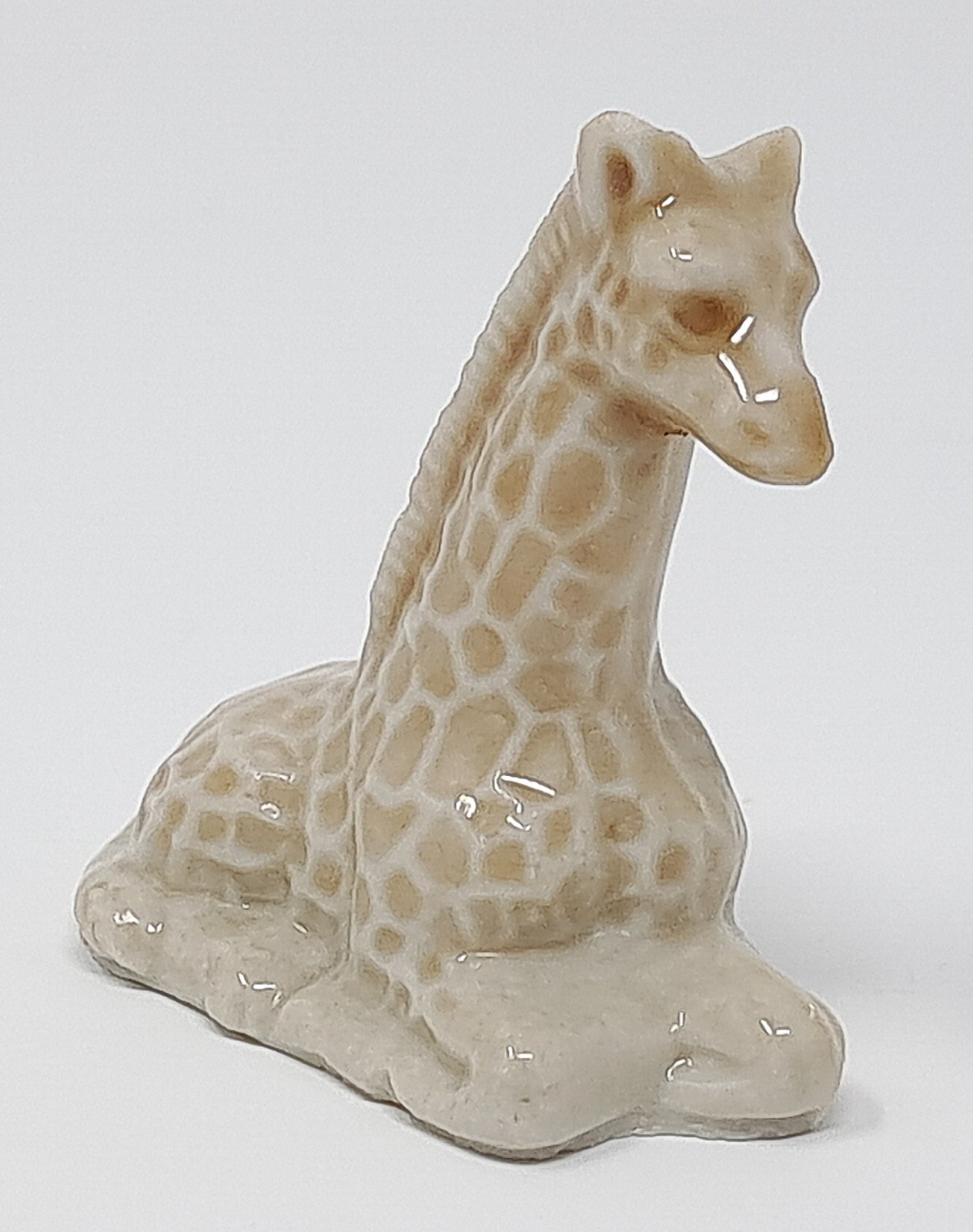 Wade Whimsies Giraffe Miniature Porcelain Figurine red rose tea England