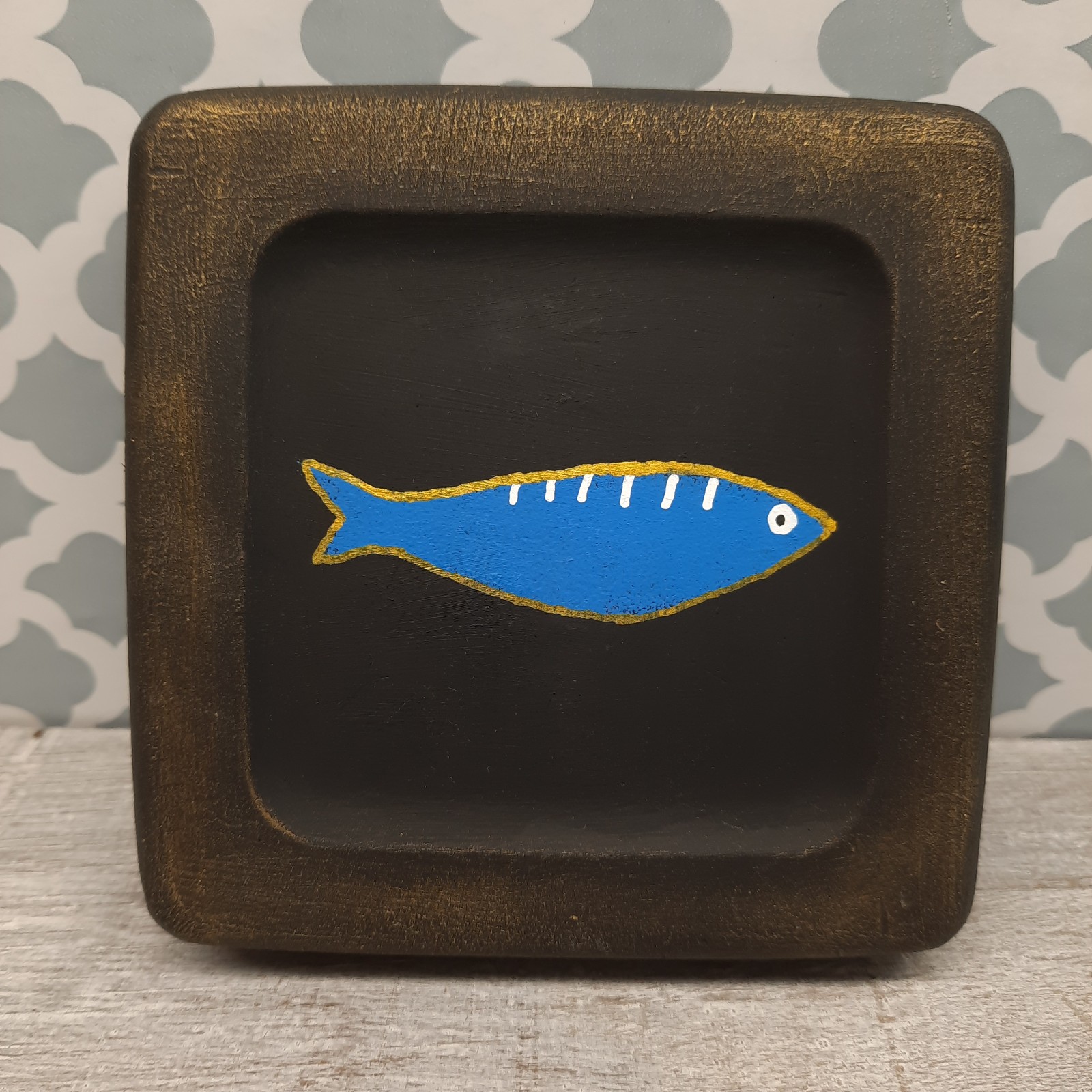 Fish Wall Decor Hanging Plaque Painting 4.25 inches
