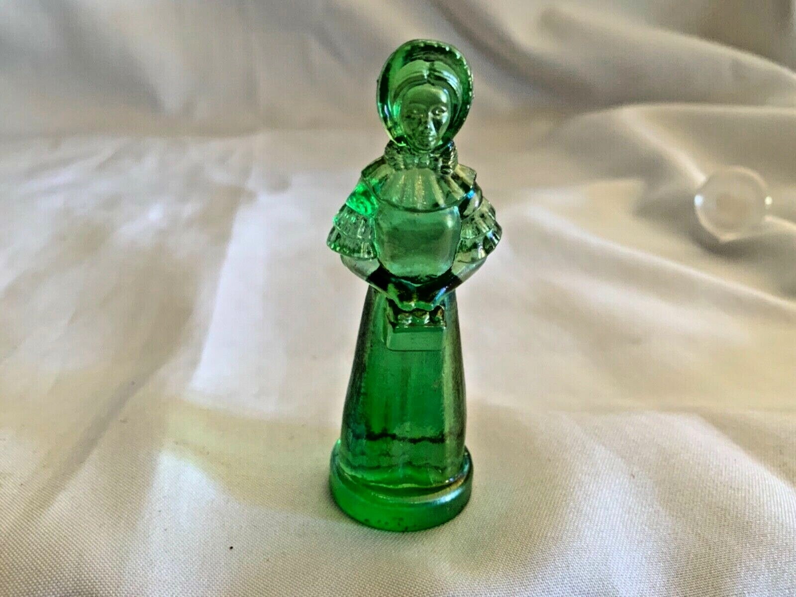 VINTAGE 1970’s Degenhart Glass Green Colonial Priscilla Women Girl Figurine