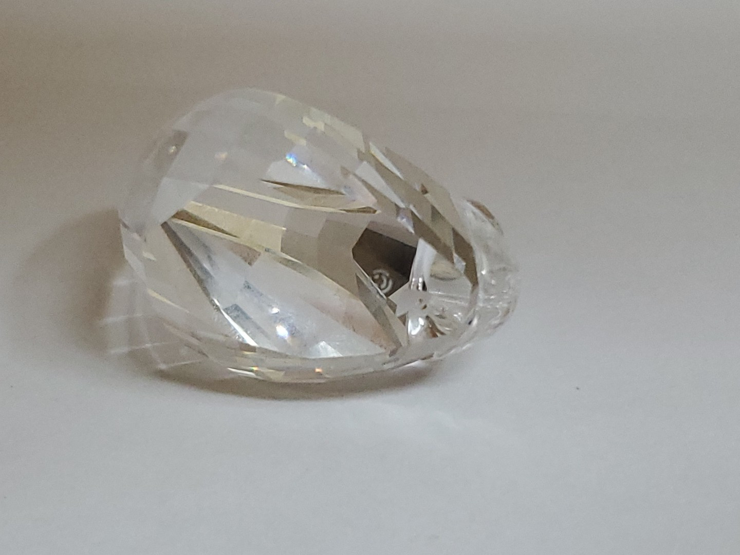 Swarovski Crystal Beauties Of The Lake Swan