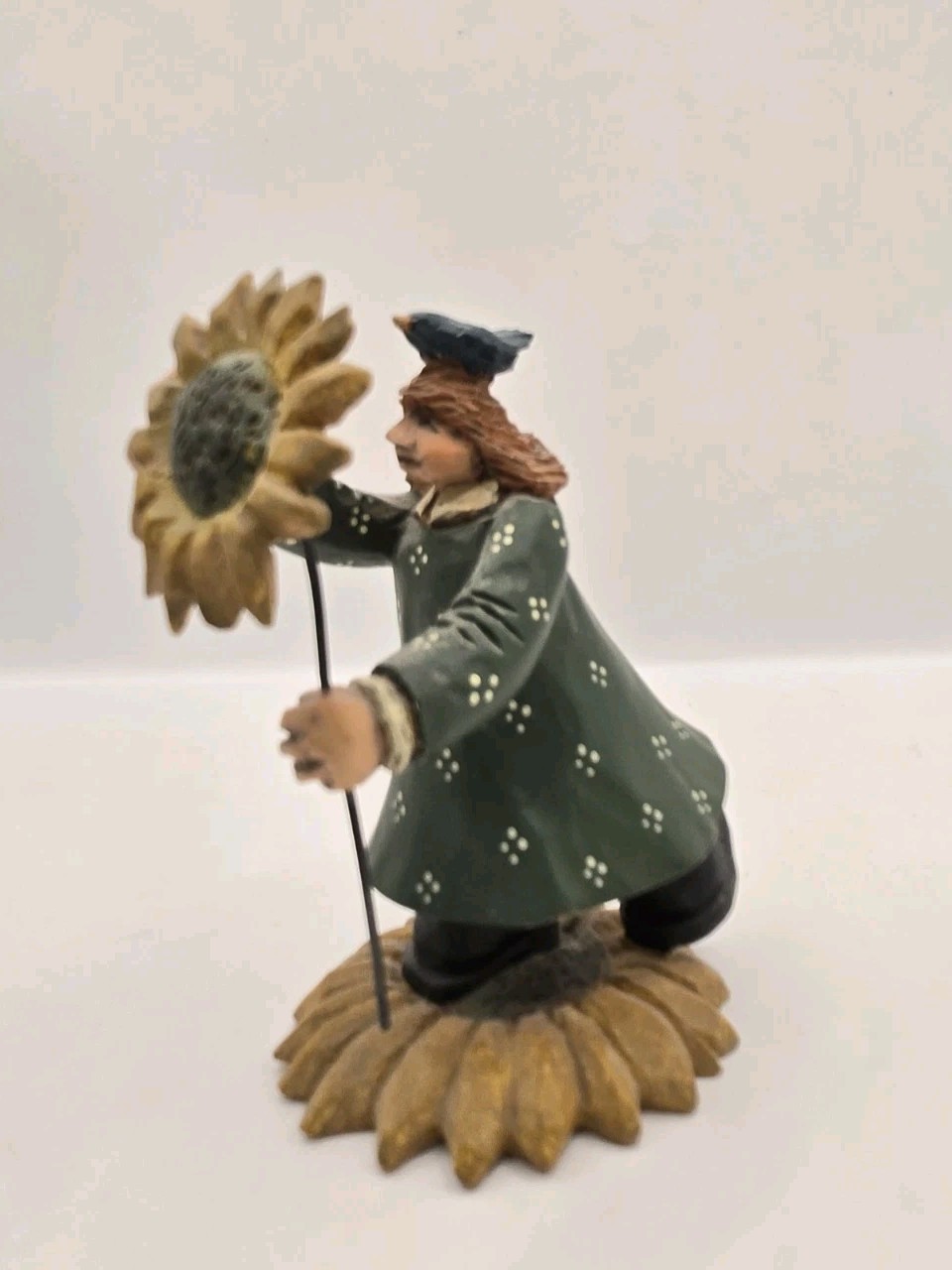 WILLIRAYE Studio Girl With Sunflower Figurine Coyne’s & Co. WW2719 Small 3.25″
