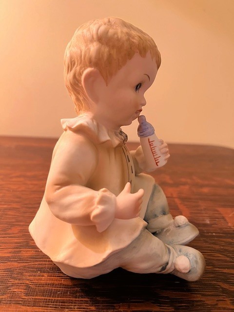 Vintage Bisque Porcelain Lefton 6″ Piano Baby Boy Figurine KW1927