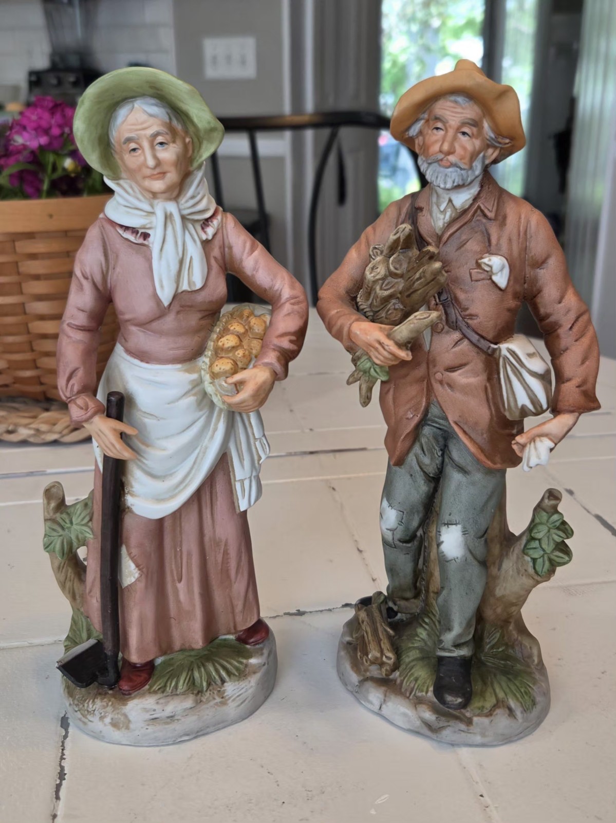 Set of 2 Vtg Homco #8884 10″ Old Woman & Man Figurines Farmers Handpainted