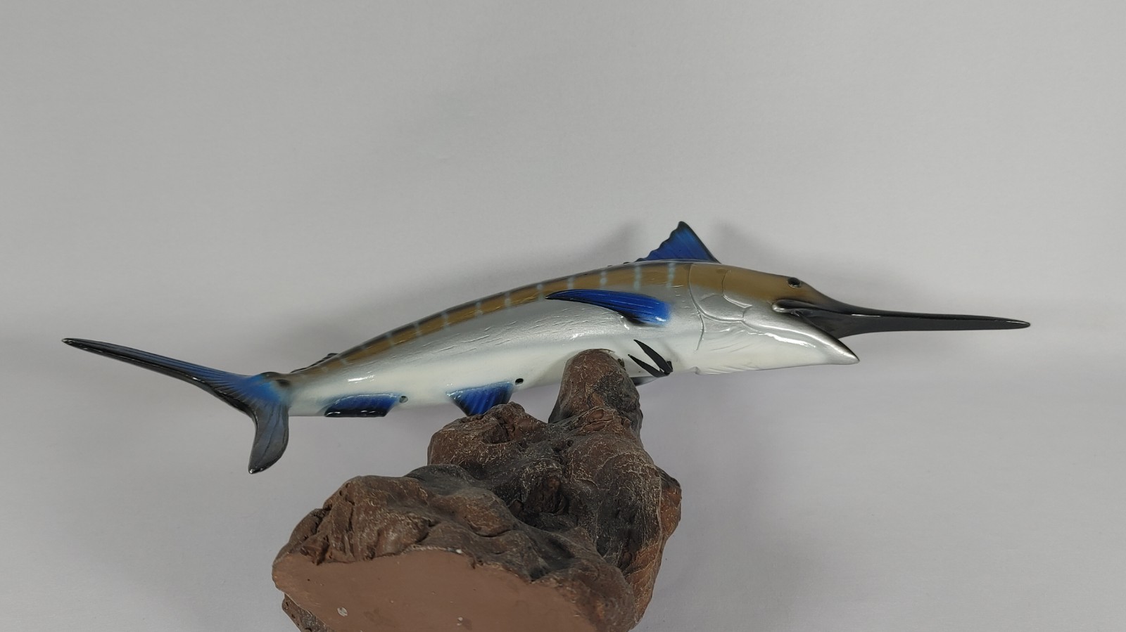 Vintage Land & Sea Wildlife Collector Series Blue Marlin Sculpture Rare