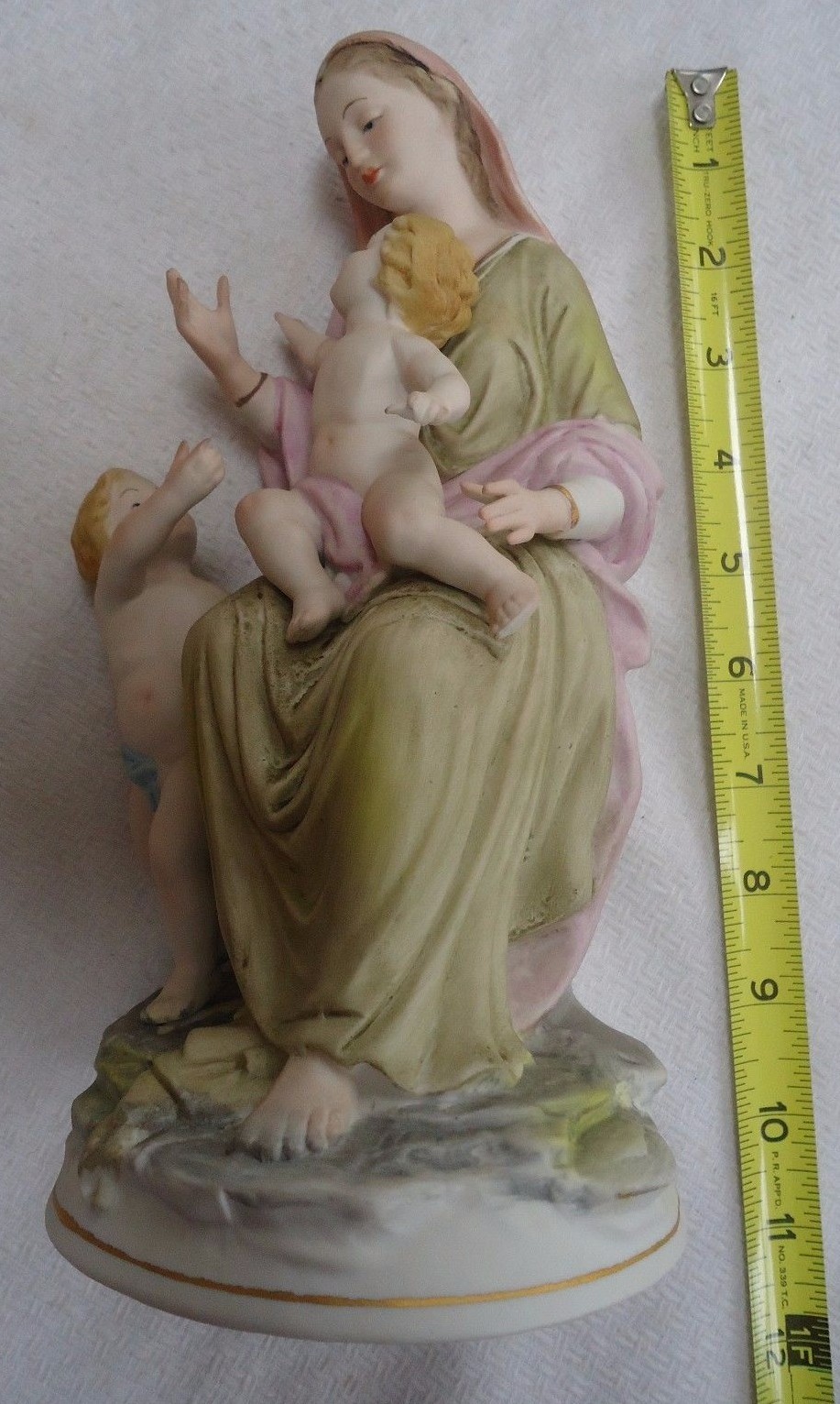 Napco Napcoware # R4714 Bisque Figurine Mother & Children 9 5/8″ Japan Import