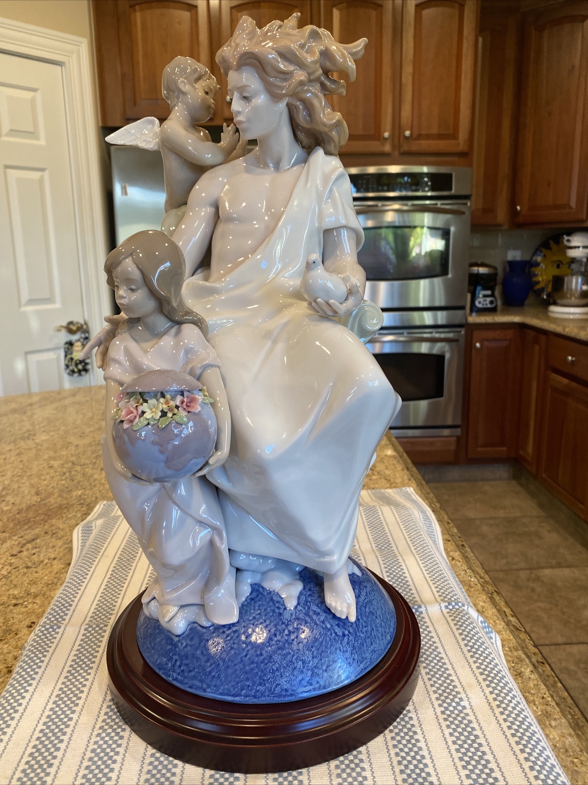 Lladro 1859 Father Sun- LimIted Edition w/ Wooden Base – Mint Condition