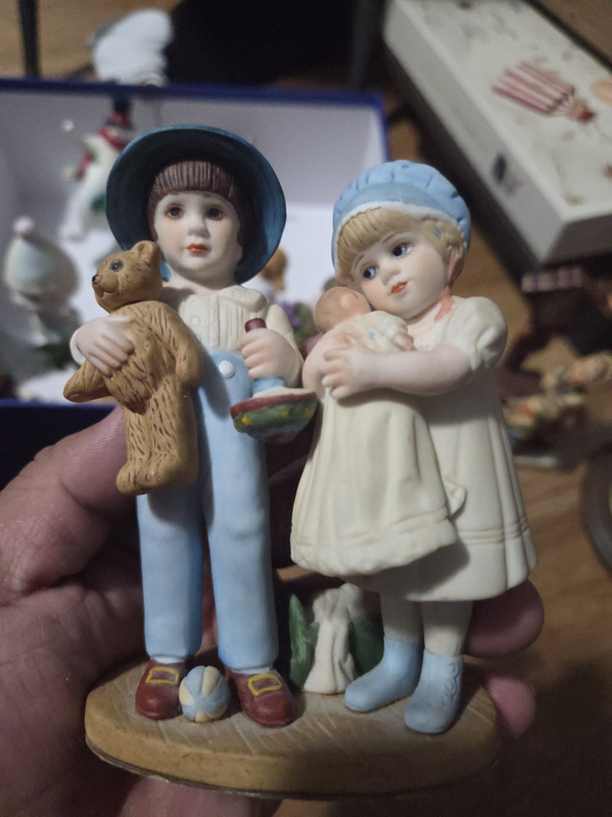 Vintage Porcelain 17 Figurines