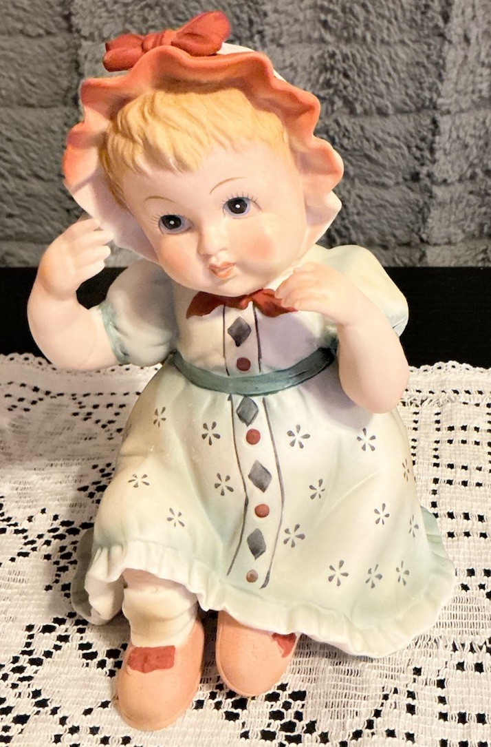 Vintage Lefton Piano Baby Figurines Boy Girl Set KW1927 Japan Porcelain Bisque