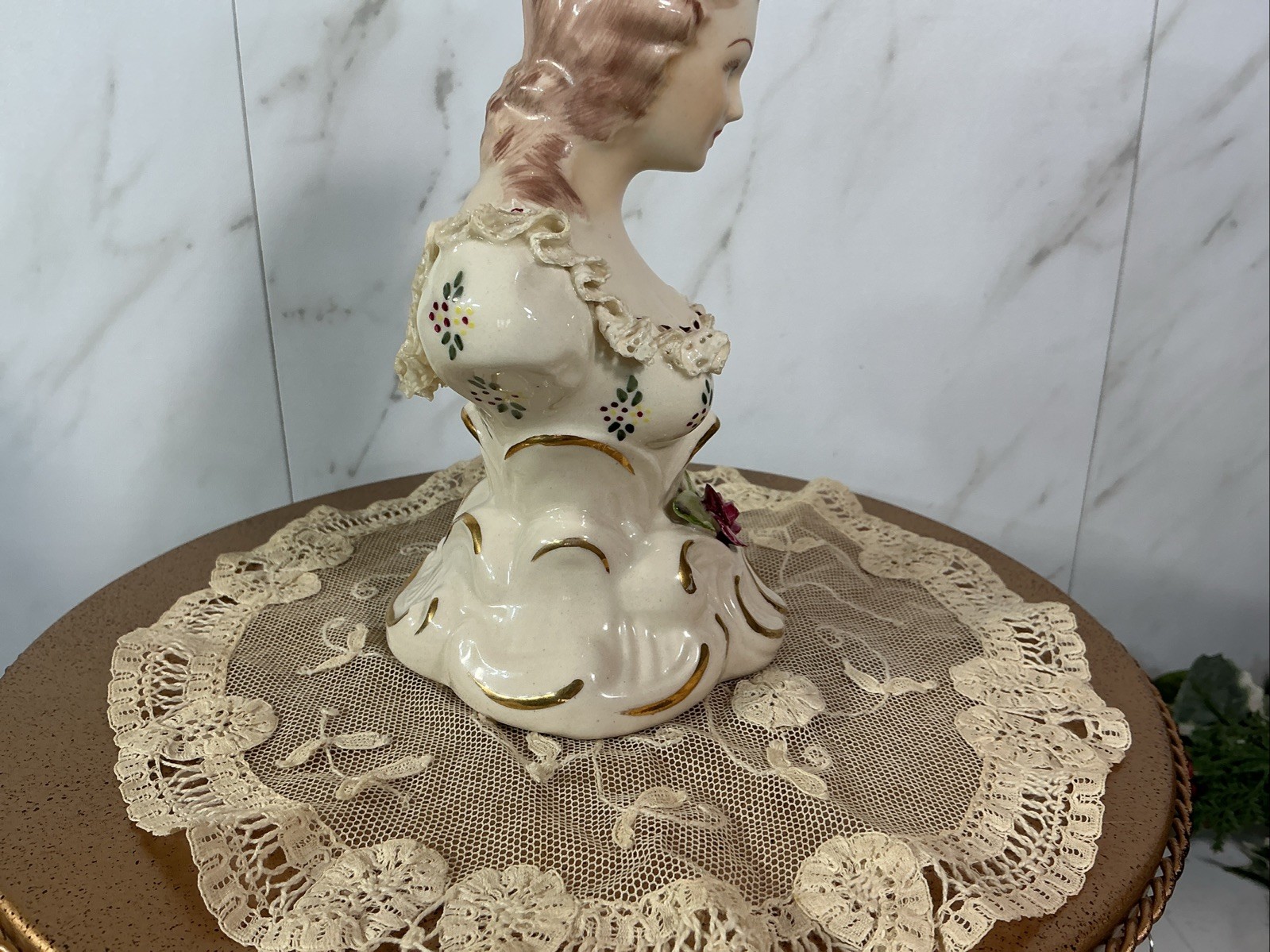 Vintage Porcelain French Victorian Lady W/Hat Bust Figurine 7″~Ruffled Porcelain