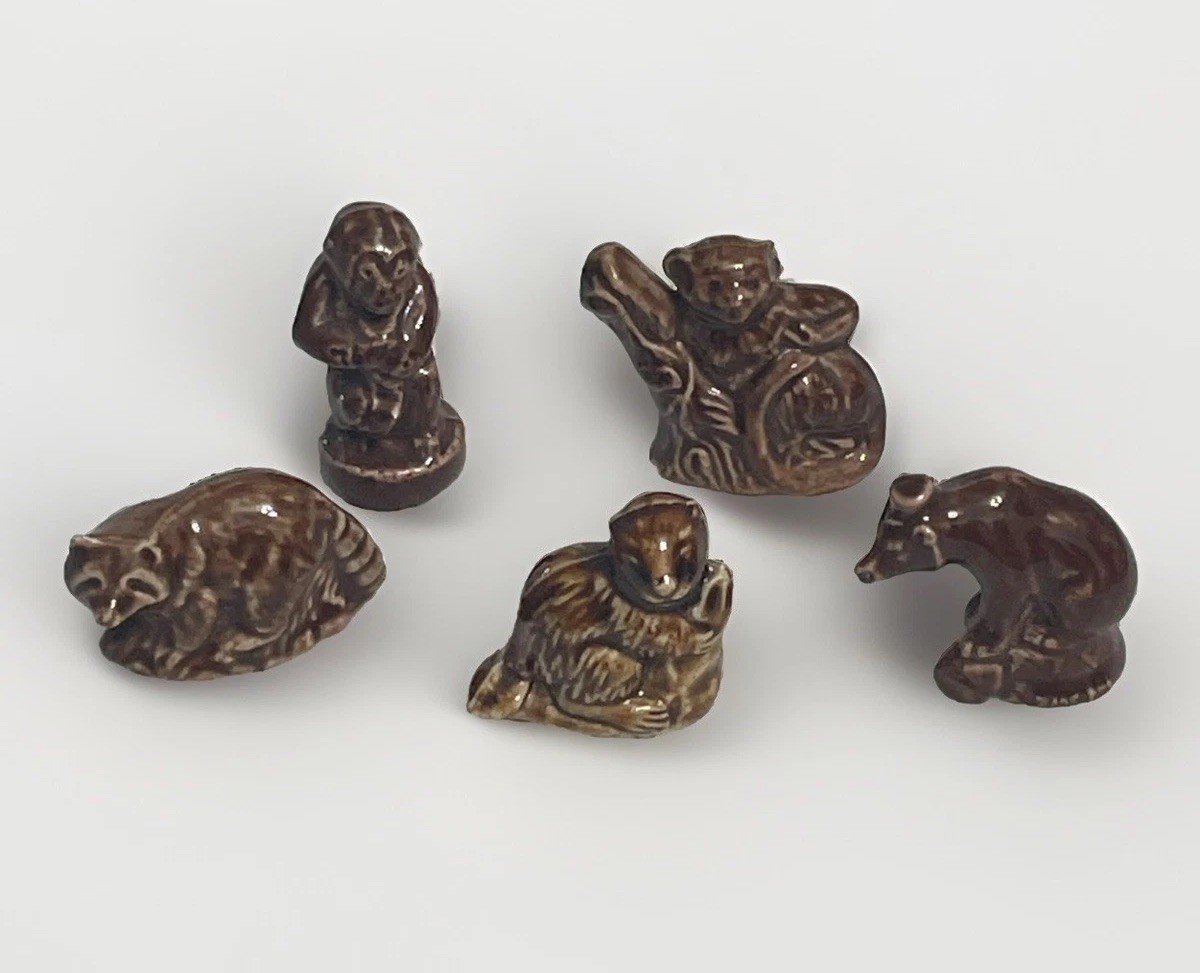 Wade Red Rose Tea Miniature Figurines Brown England Lot Of 5