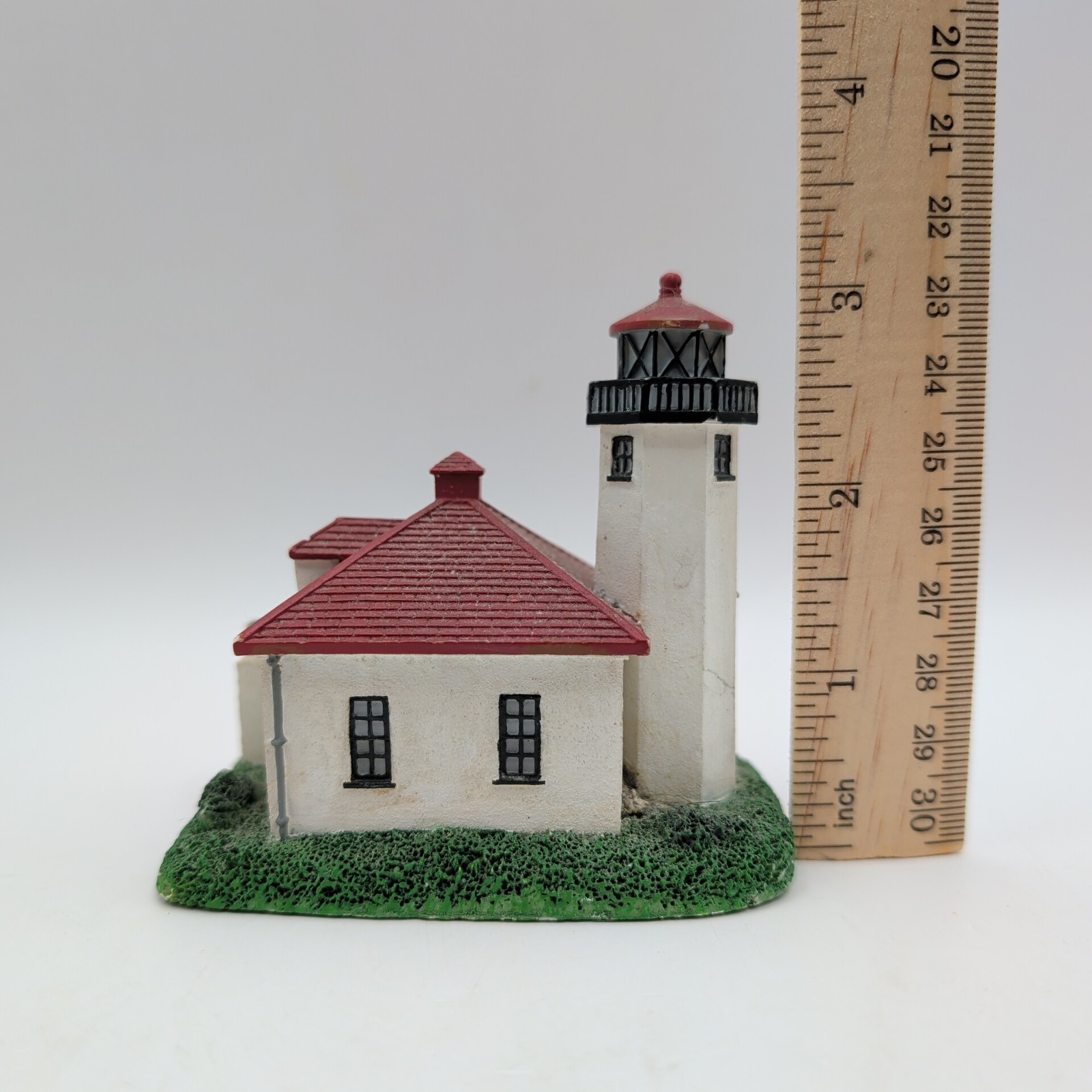 Lefton Alki Point Light Seattle WA Lighthouse Miniature Figurine 14987 2002