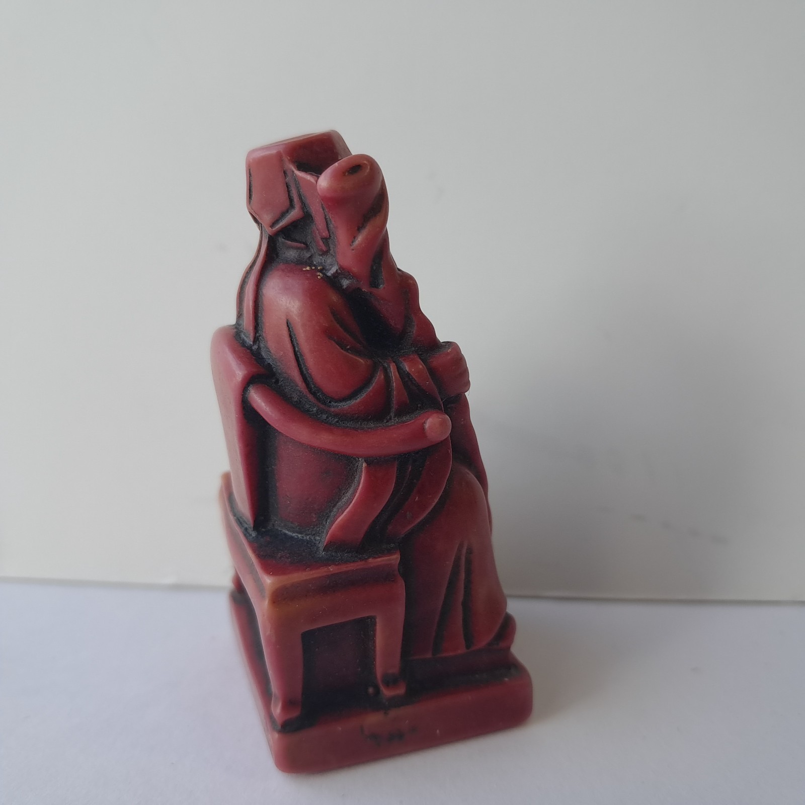 2.5″ Red Resin Old Sage Wise Man Statuette Figurine
