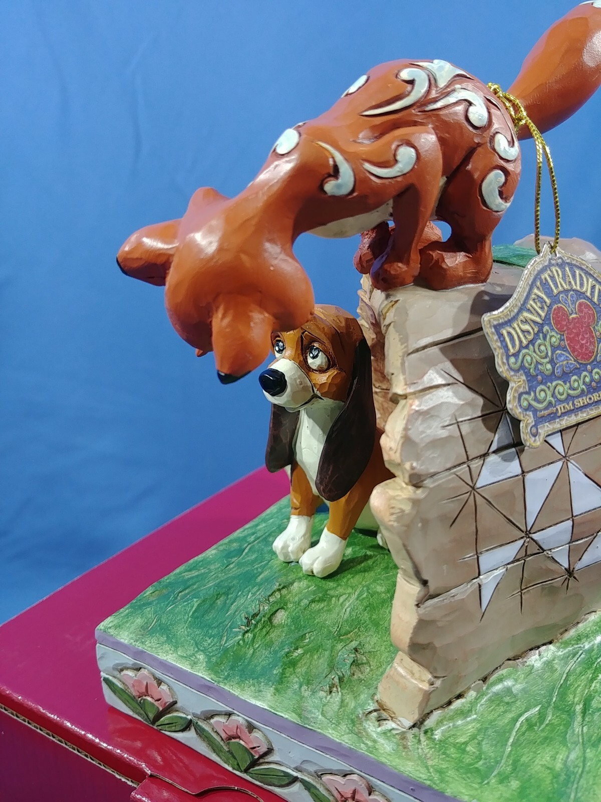 Jim Shore Disney Traditions Fox and the Hound on Log Figurine 6008077