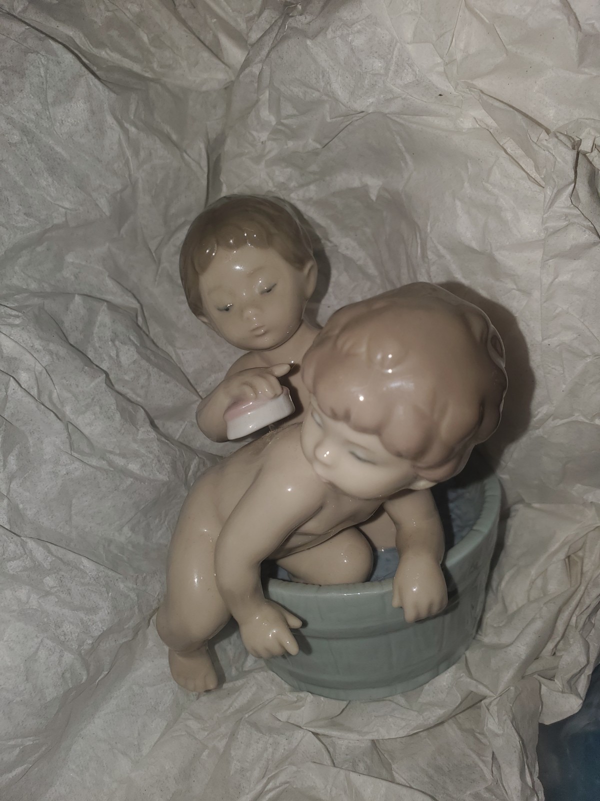 Lladro #6411 “Bath Time” Glossy Porcelain Figurine Retired – Two Babies Washtub