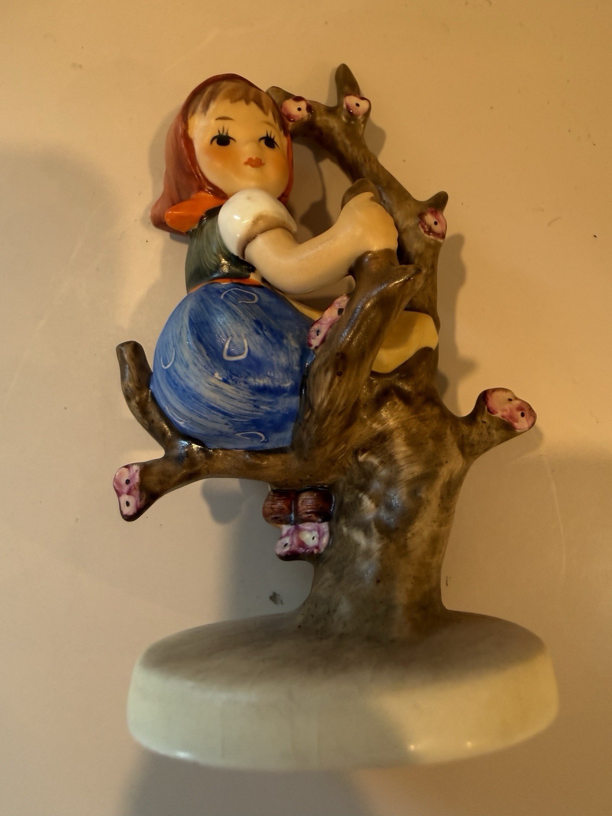 Goebel Hummel Figurine “Apple Tree Girl”