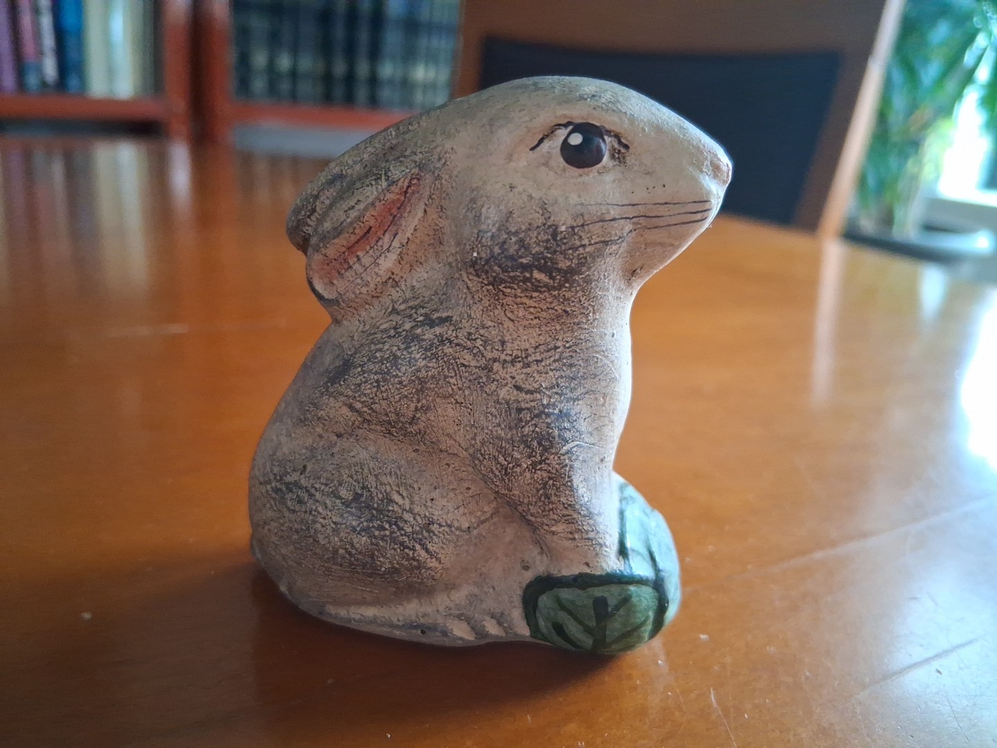 Walnut Ridge Collectibles Bejma Chalkware Small Bunny Sitting On Cabbge Leaves
