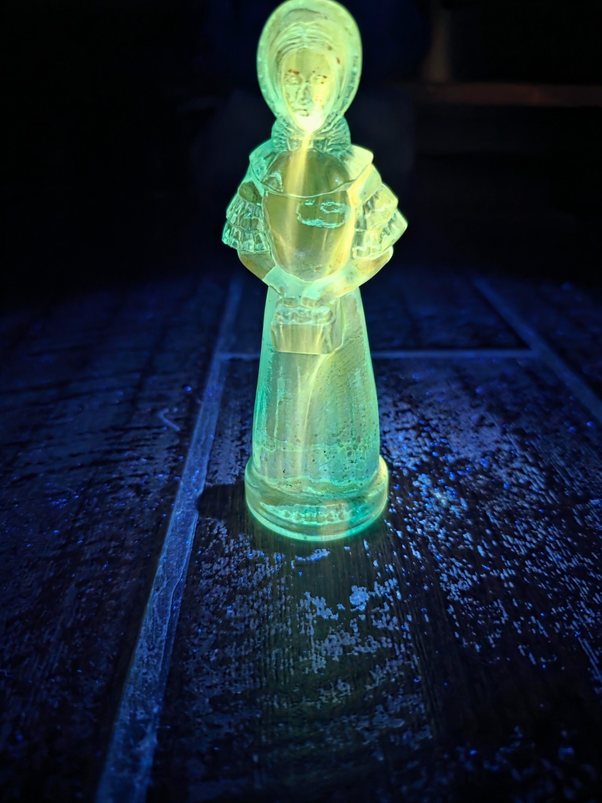Degenhart Priscilla Glass Doll Cornflower Blue Carnival Figurine UV GLOW