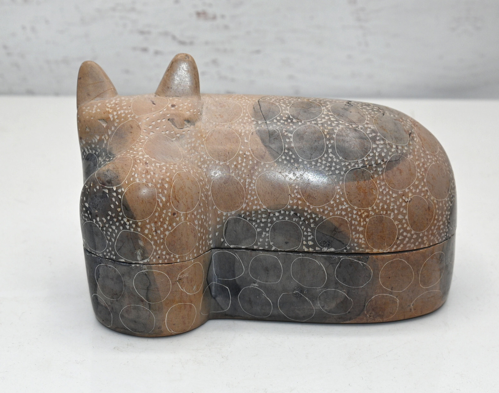 Vtg Hand Carved Soap Stone Hippopotamus Trinket Box Figurine