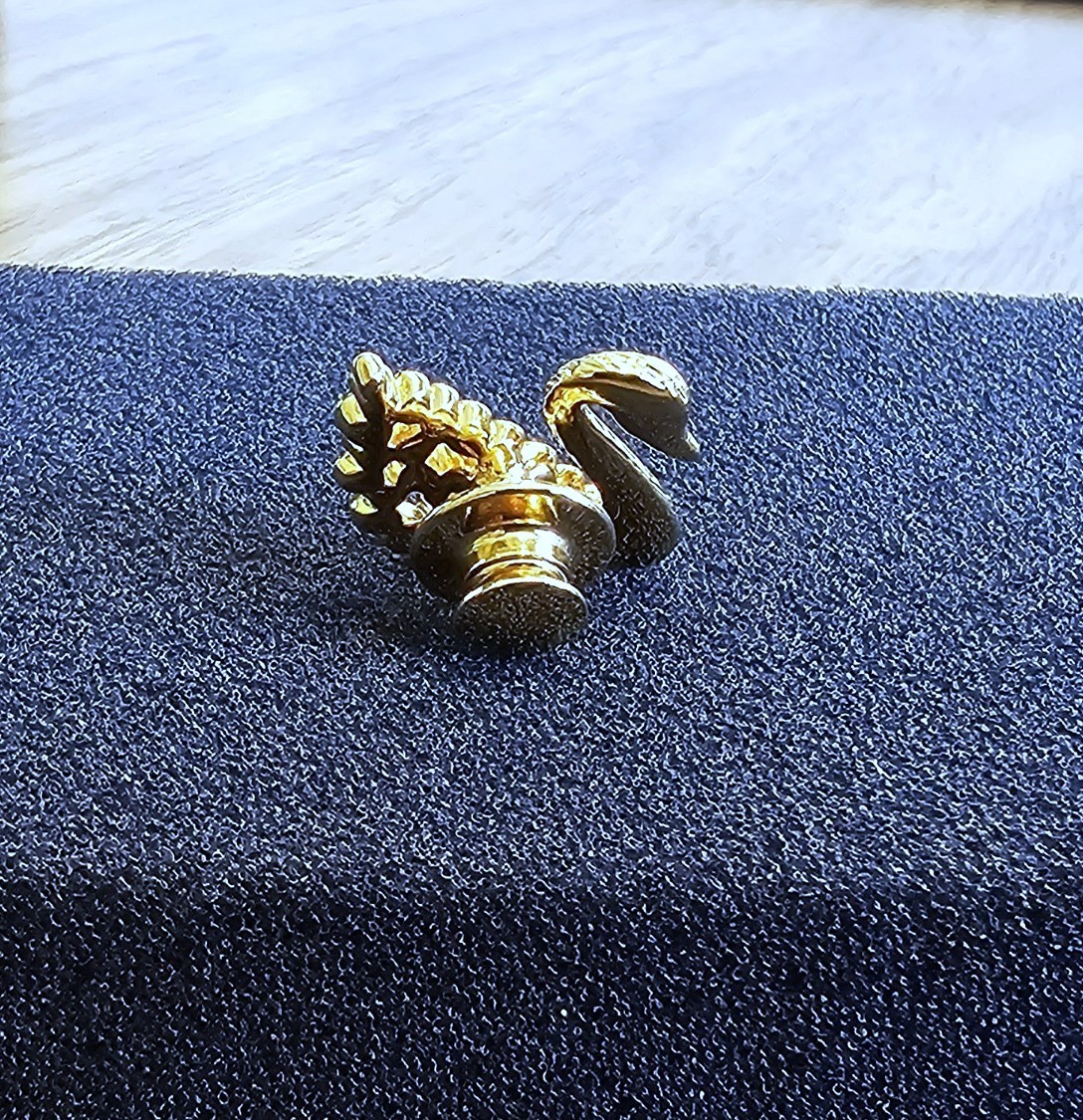 🦢 Swarovski Crystal MINI 1995 SCS Gold Multicolored Swan Figurine Pin Brooch