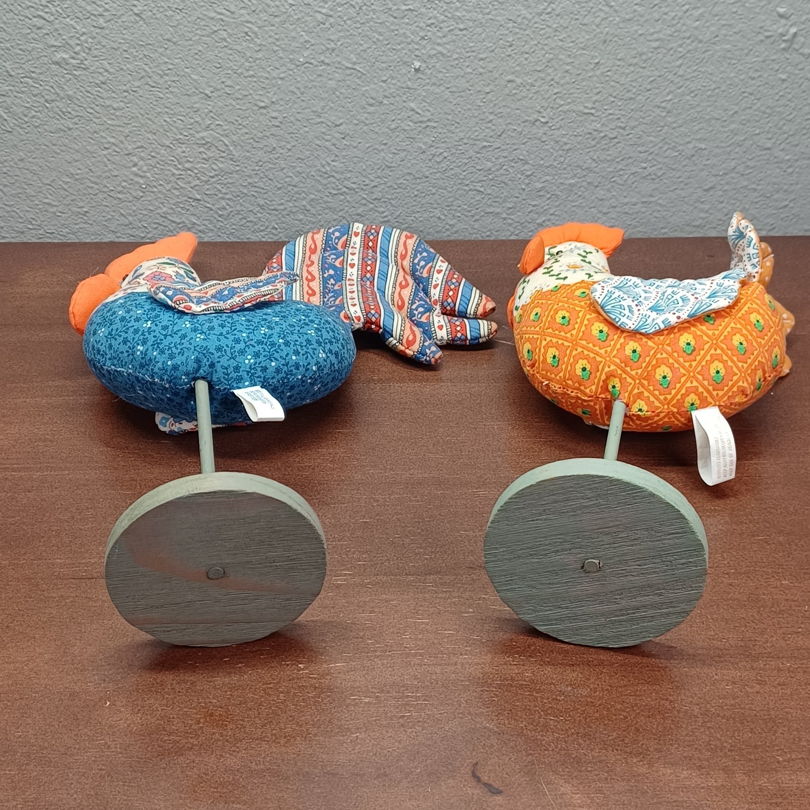 Avon Patchwork Pals Pomander Rooster & Hen on Wood Stand Farmhouse Decor 1980s