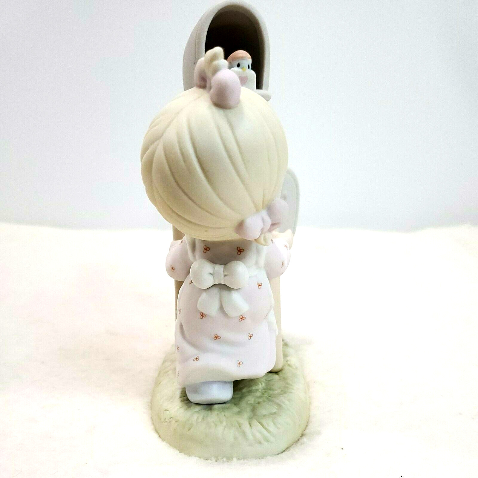 Precious Moments Figurine Good News Is So Uplifting Mailbox Porcelain 1991 Boxed