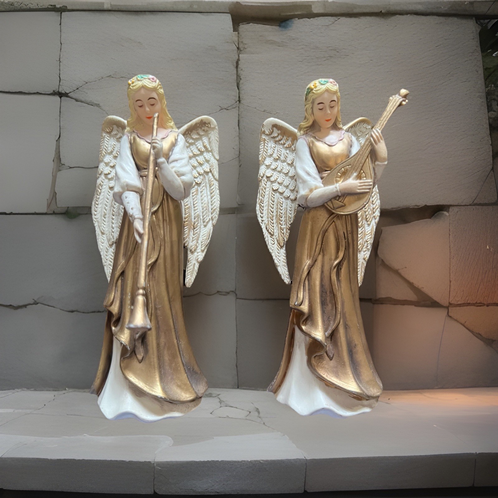 Enesco Hark The Herald Angels Sing 6”Figurines