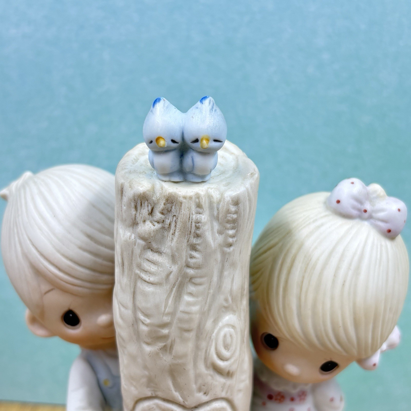 Precious Moment E-3116 ” Thee I Love” figurine RETIRED- 1979