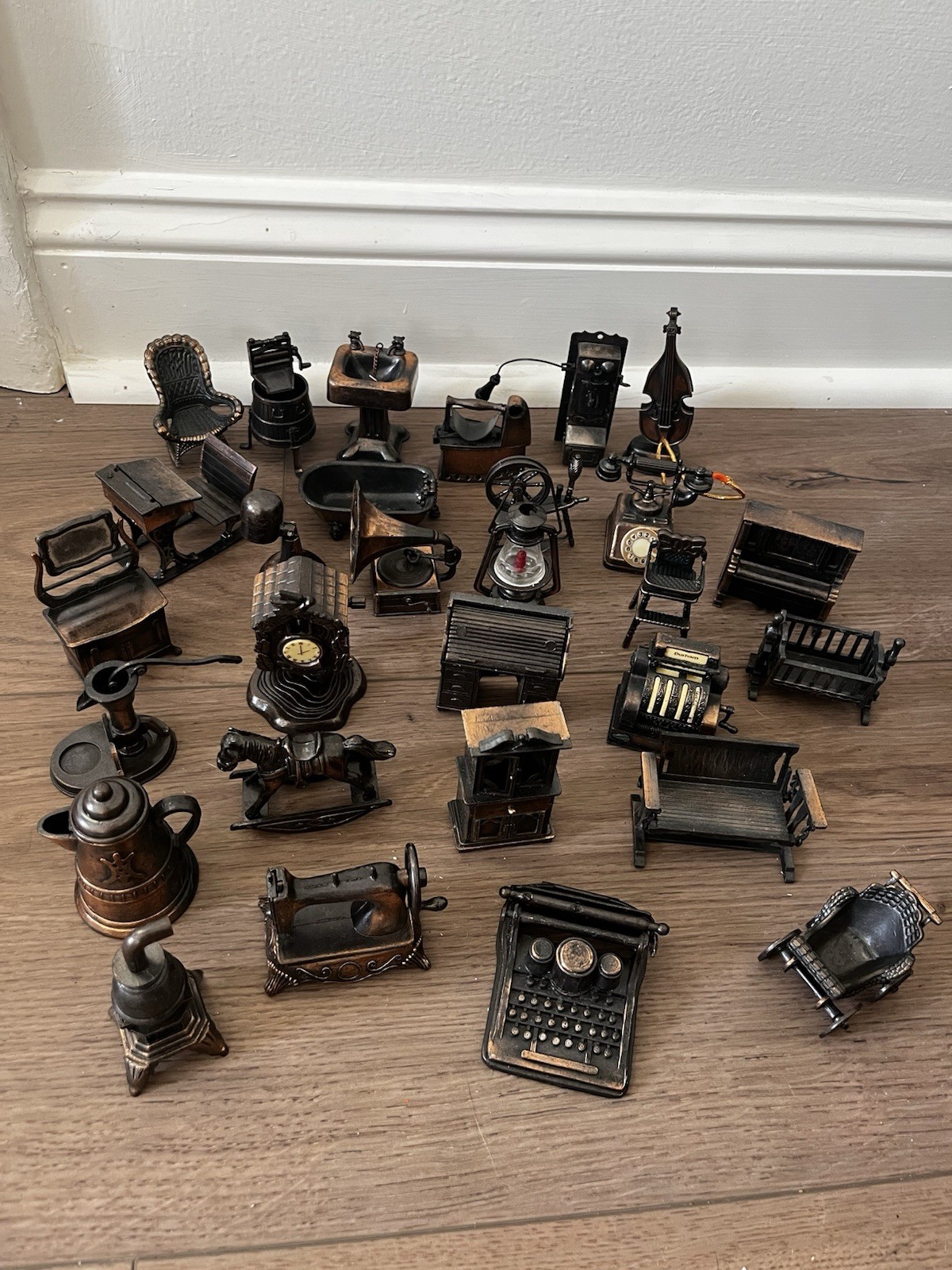 Vintage Durham Industries Metalware 29 Piece Lot Miniatures Doll House 1970’s