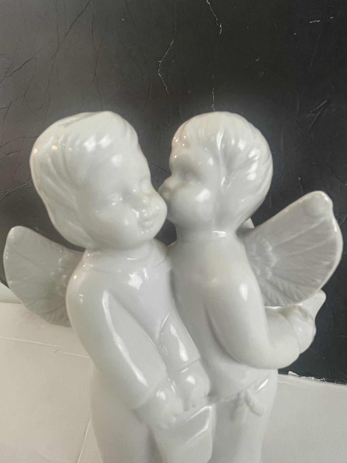 Vintage White Porcelain Double Cherub Angel Figurine Holding Star Gift 8″