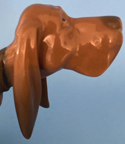 Lladro 5111 “Timid Dog” Apprehensive Bloodhound Puppy Dog – MWOB, RV$485