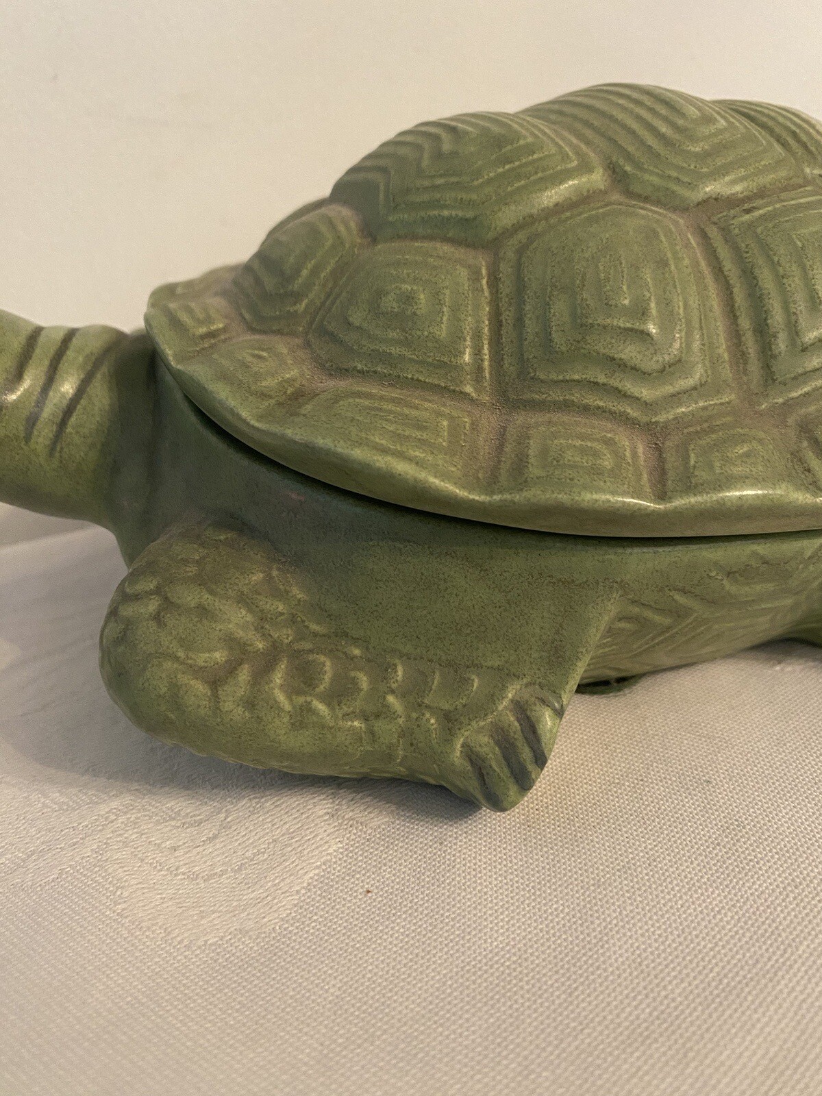 Vintage 1967 Holland Mold Green Ceramic Turtle Tortoise Jar with Lid Signed