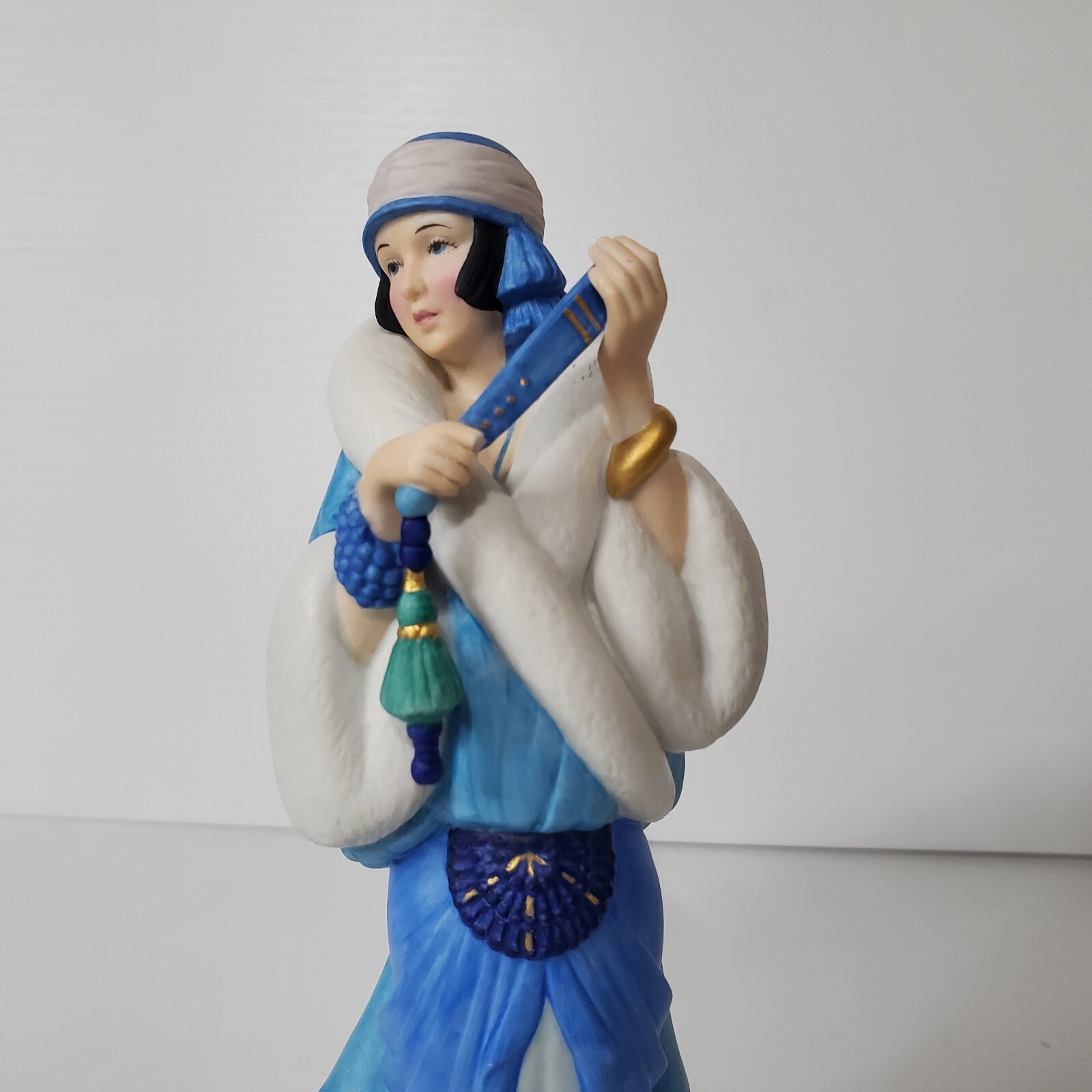 Lenox Porcelain Figurine Lady Rhapsody In Blue American Songbook Collection