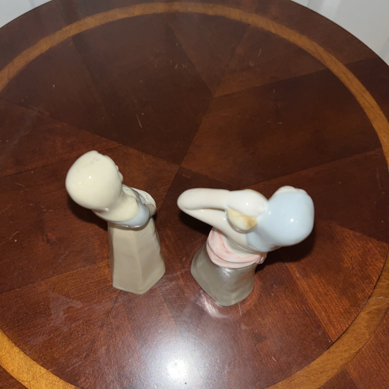 Set of 2 Maiden Peasant Women Porcelain Figurines w/ Water Jars Jug 5 x 1.25 in