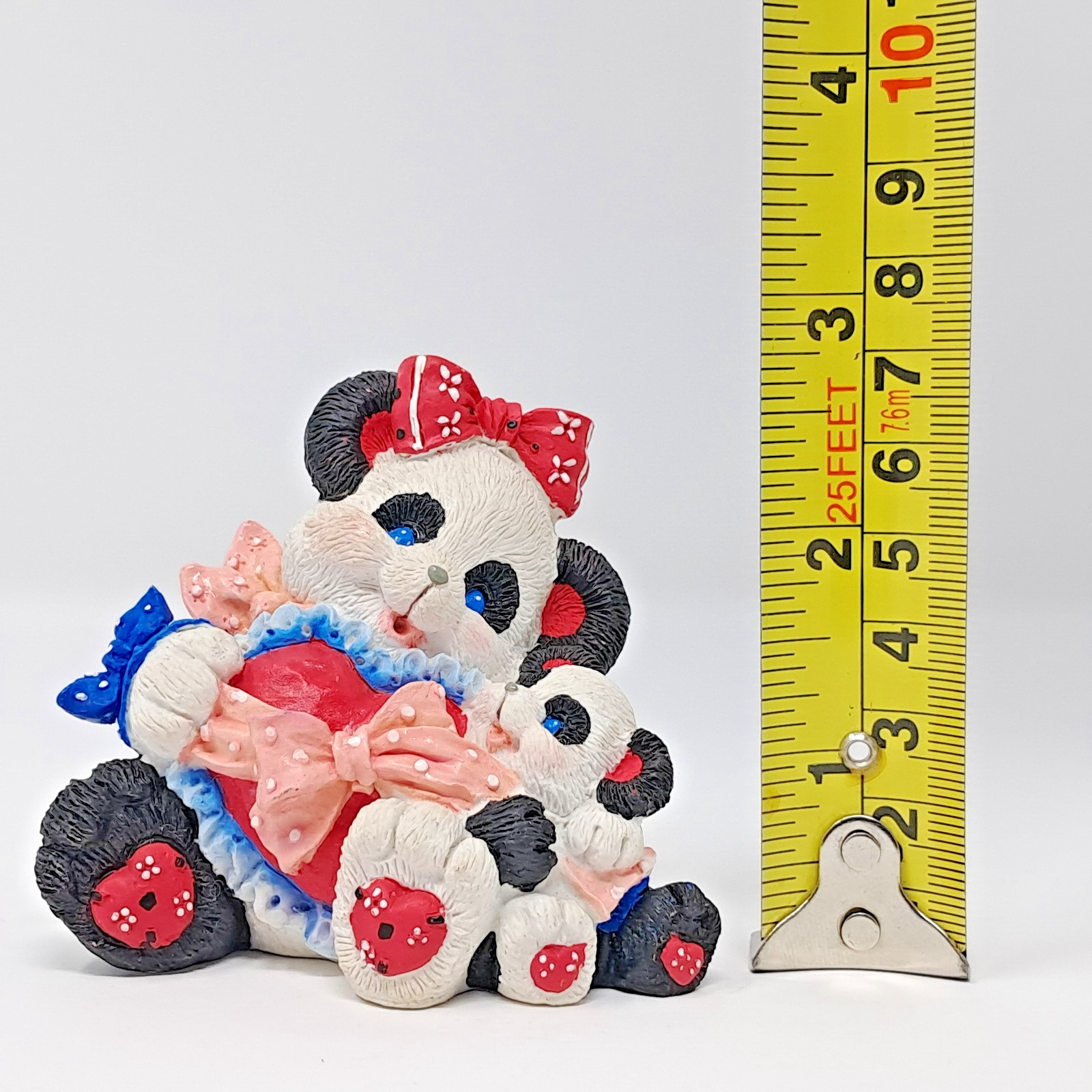 Pandannas 1994 Fur-Ever Tugging at My Heart resin figurine Enesco 110582 pandas