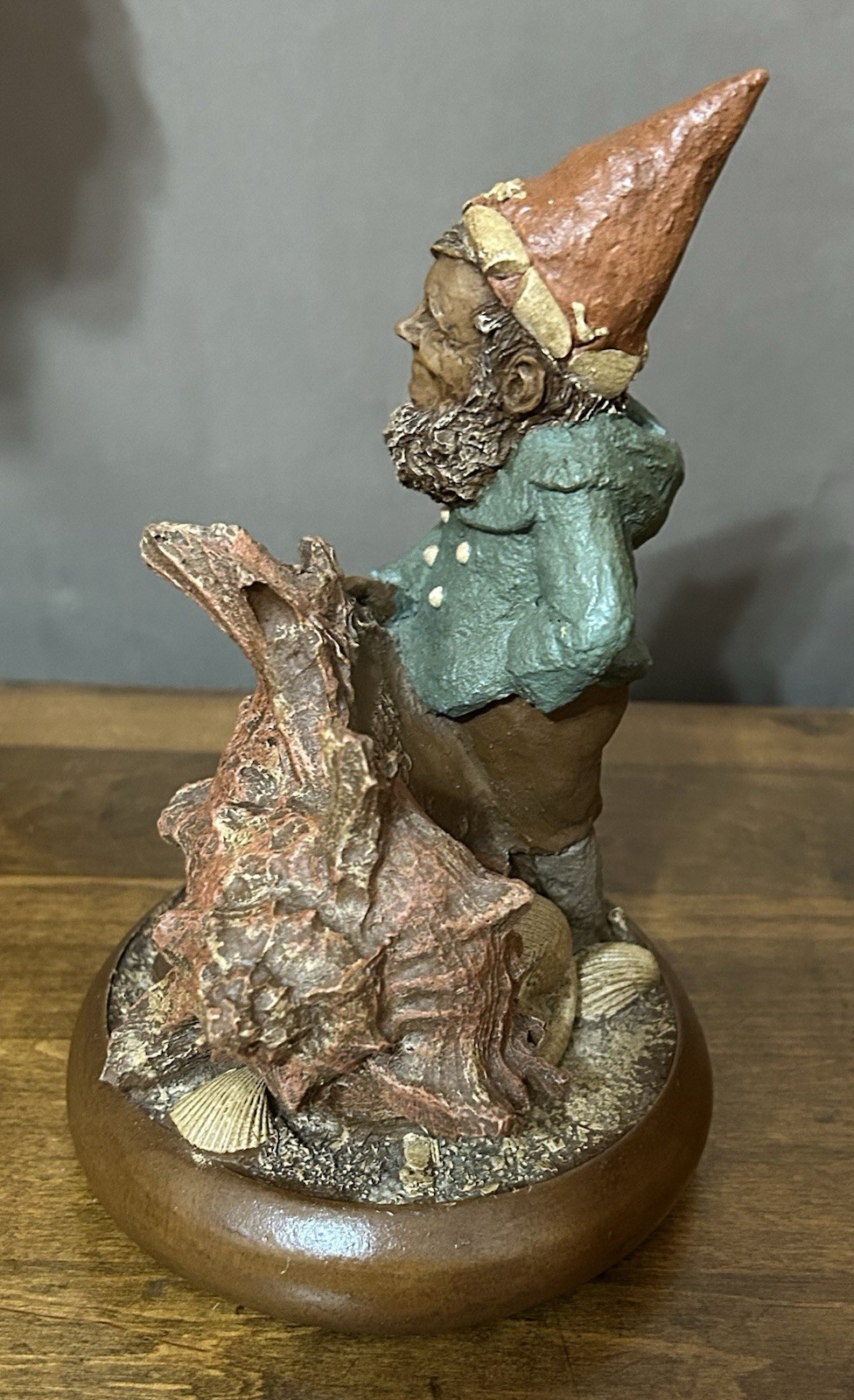 1983 Tom Clark – SKIPPER Sea Captain Gnome With Lg Seashell Figurine 8″ Tall #25
